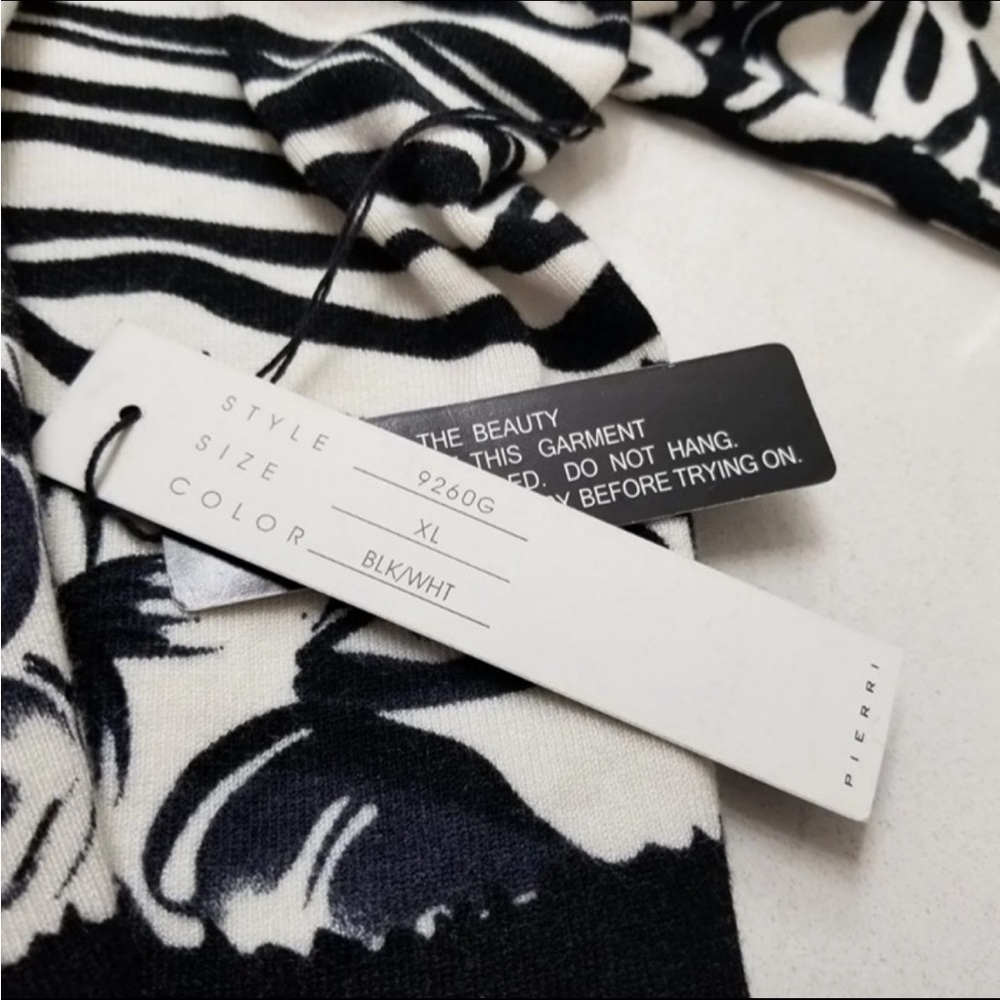 NWT Pierri NY cardigan black/white zebra print with grommets and zipper XL - Picture 8 of 8